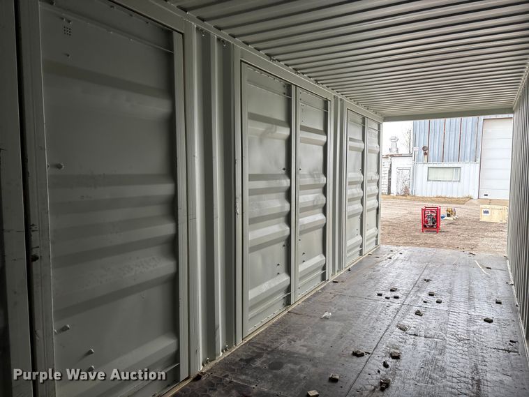 image for item EV2700 Shipping container