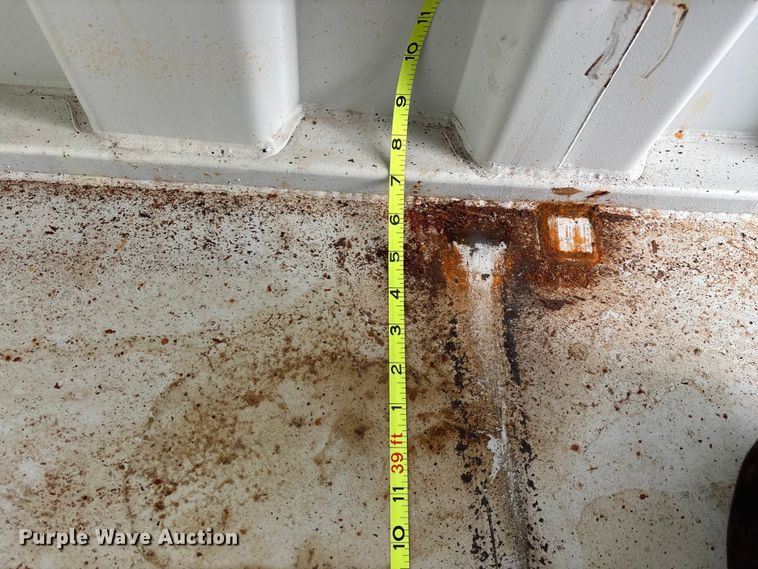 image for item EV2700 Shipping container