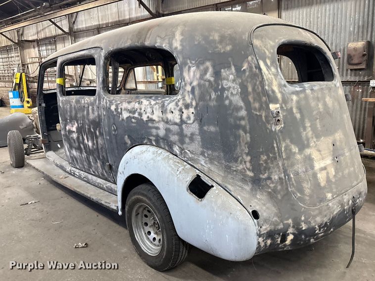 image for item EV2776 1940 Buick Ambulance 