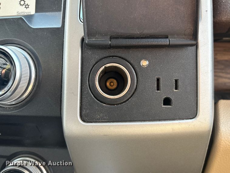 image for item EV2790 2018 Ford F150 Crew Cab pickup truck