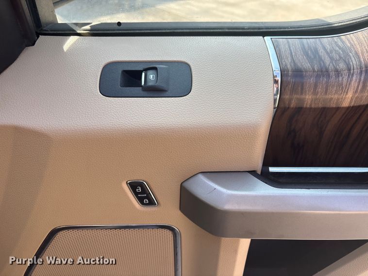 image for item EV2790 2018 Ford F150 Crew Cab pickup truck