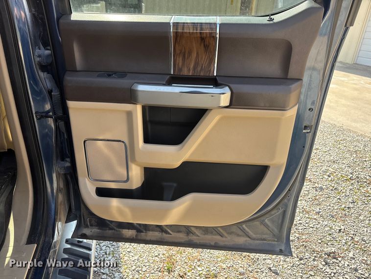 image for item EV2790 2018 Ford F150 Crew Cab pickup truck