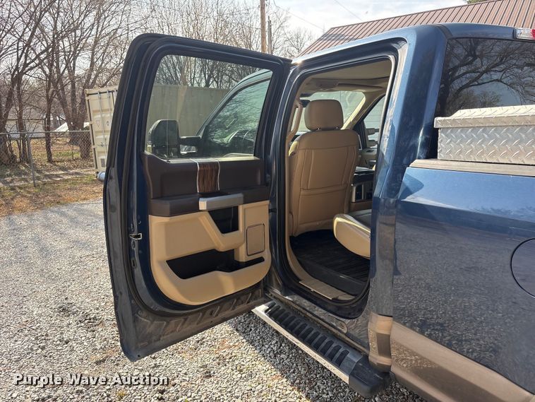 image for item EV2790 2018 Ford F150 Crew Cab pickup truck