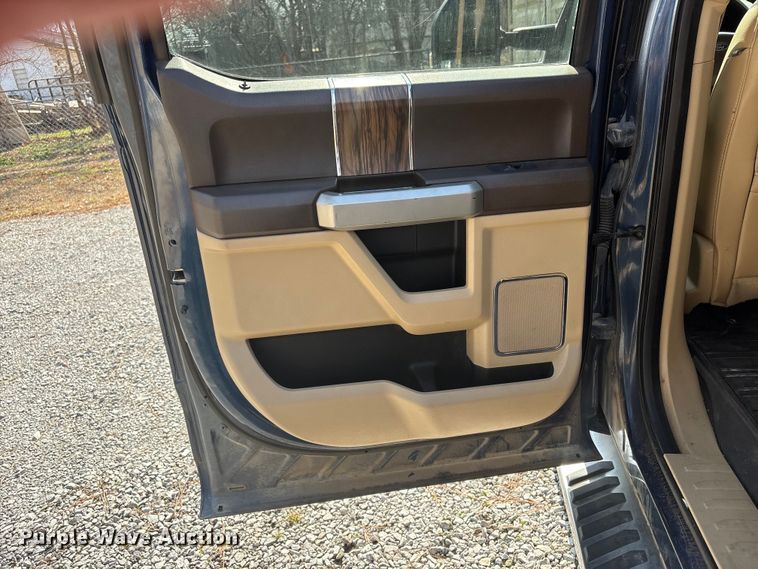 image for item EV2790 2018 Ford F150 Crew Cab pickup truck