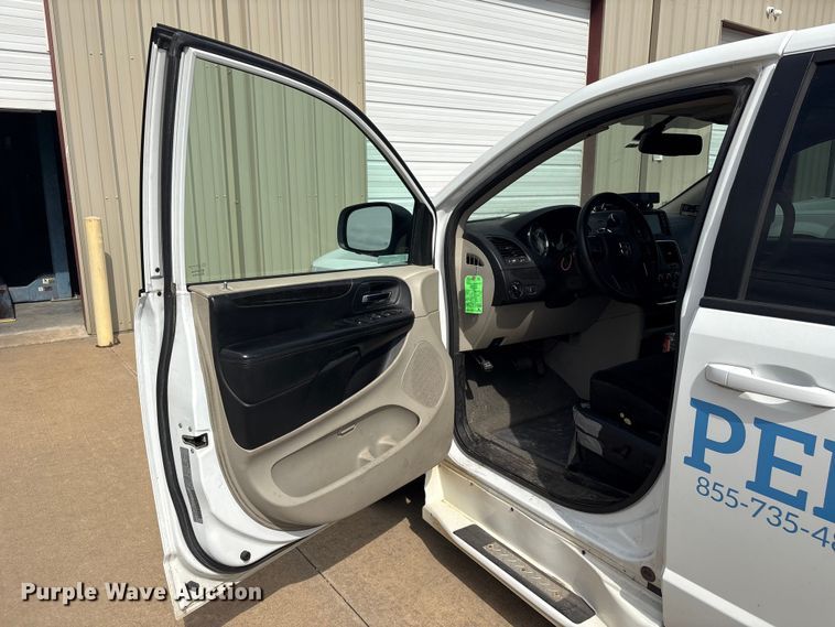 image for item EV2791 2018 Dodge Grand Caravan handicap accessible van