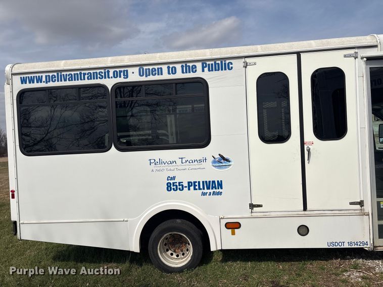 image for item EV2793 2018 Ford Transit shuttle bus