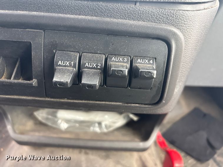 image for item EV2793 2018 Ford Transit shuttle bus