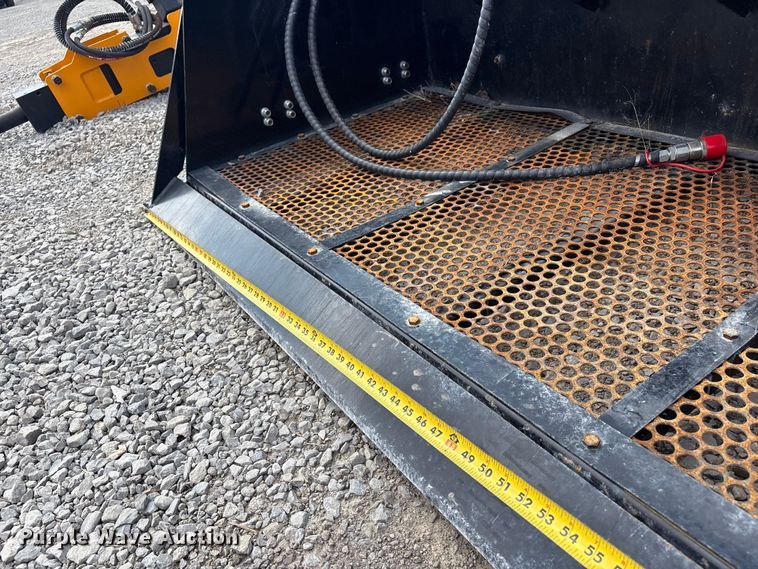 image for item EV2821 2025 Future VB59 skid steer screening bucket