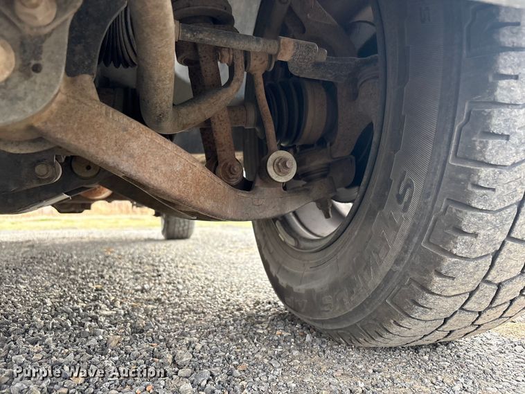 image for item EV2826 2005 Jeep Liberty SUV