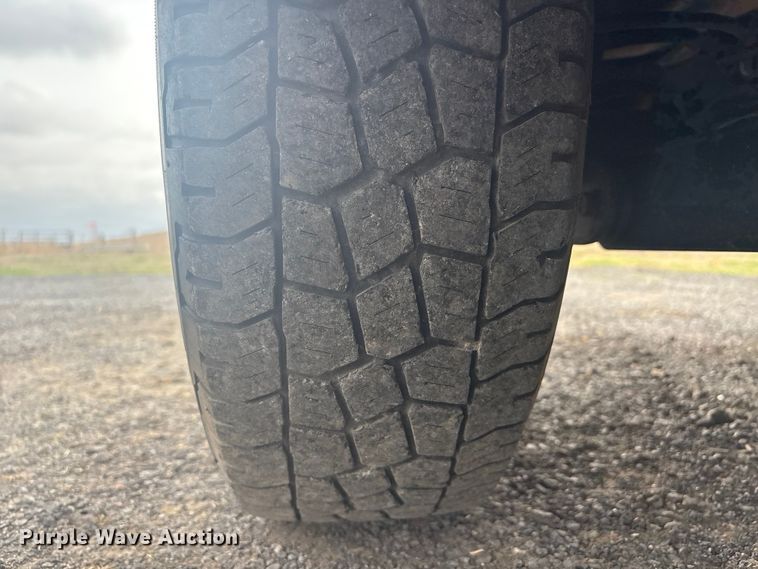 image for item EV2826 2005 Jeep Liberty SUV