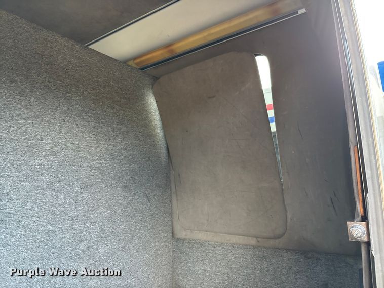 image for item EV3005 2000 International 3400 transit bus