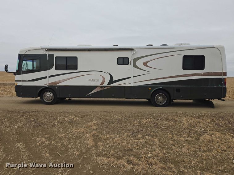 image for item EV5528 1999 Freightliner X RV