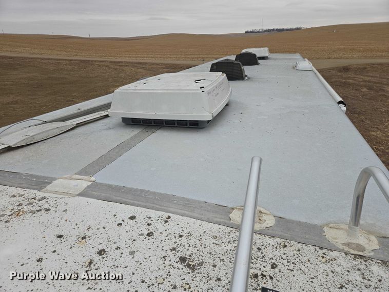 image for item EV5528 1999 Freightliner X RV