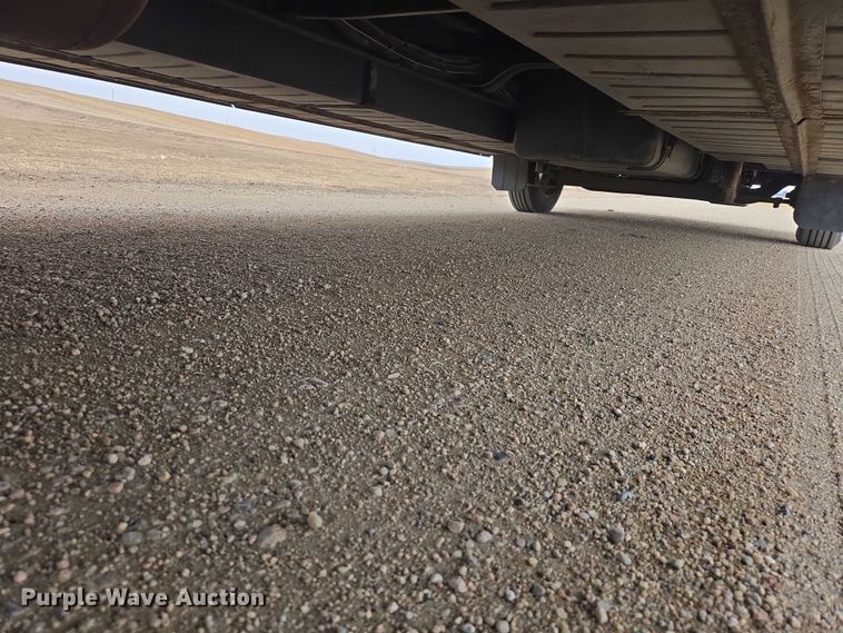 image for item EV5528 1999 Freightliner X RV