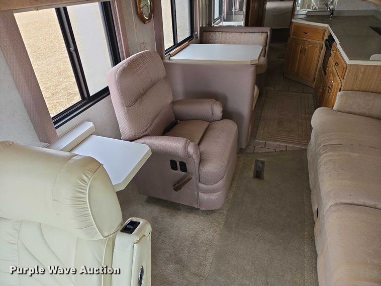 image for item EV5528 1999 Freightliner X RV