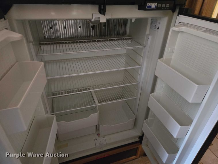 image for item EV5528 1999 Freightliner X RV