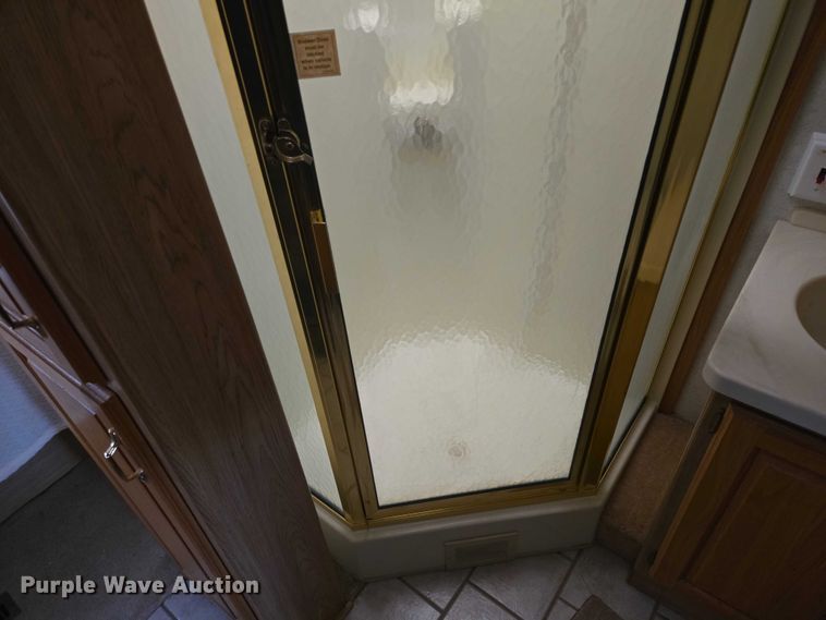 image for item EV5528 1999 Freightliner X RV