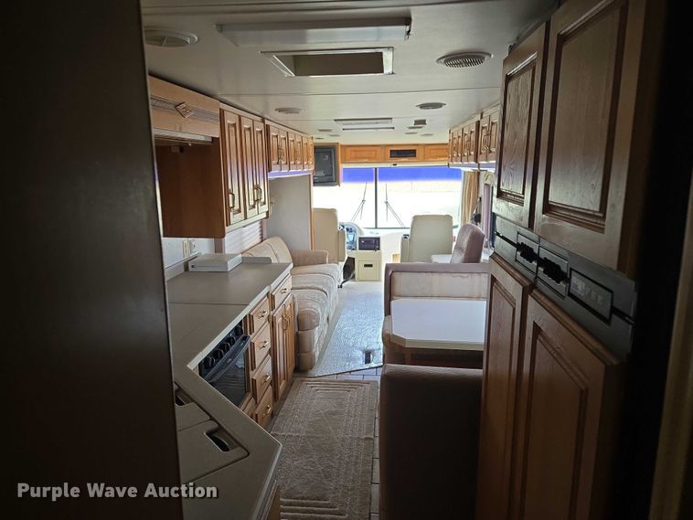 image for item EV5528 1999 Freightliner X RV