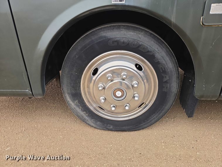 image for item EV5528 1999 Freightliner X RV