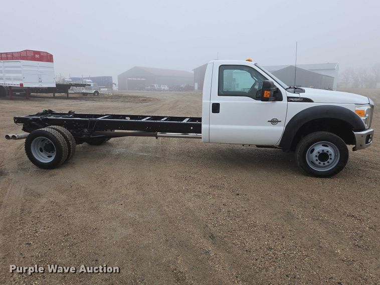 image for item EV5556 2016 Ford F550 Super Duty XL truck cab and chassis