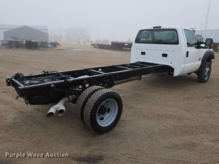 image for item EV5556 2016 Ford F550 Super Duty XL truck cab and chassis