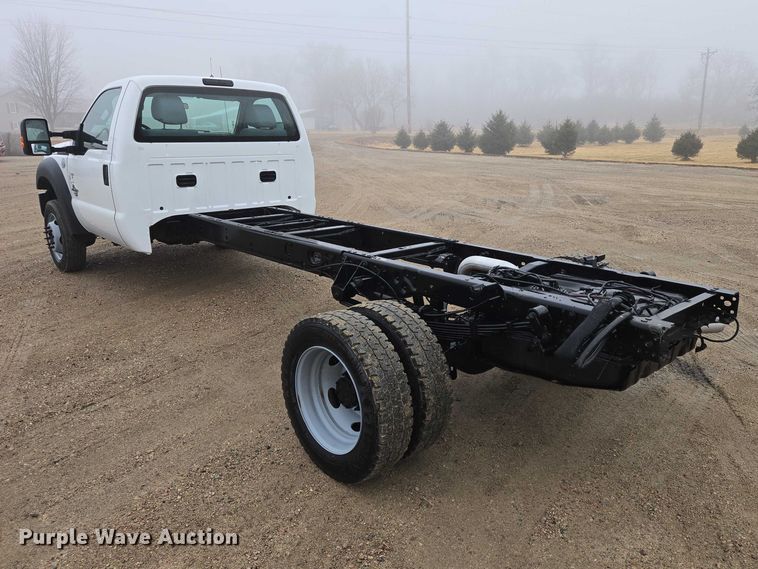 image for item EV5556 2016 Ford F550 Super Duty XL truck cab and chassis