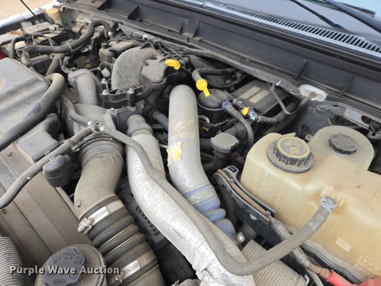 image for item EV5556 2016 Ford F550 Super Duty XL truck cab and chassis