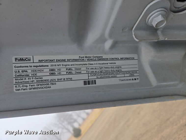 image for item EV5556 2016 Ford F550 Super Duty XL truck cab and chassis