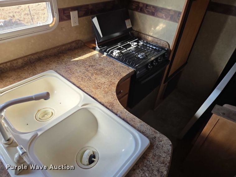 image for item EV5561 2010 Gulf Stream Innsbruck camper