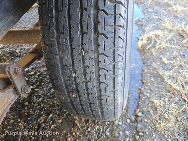 image for item EV5562 2003 Citation camper