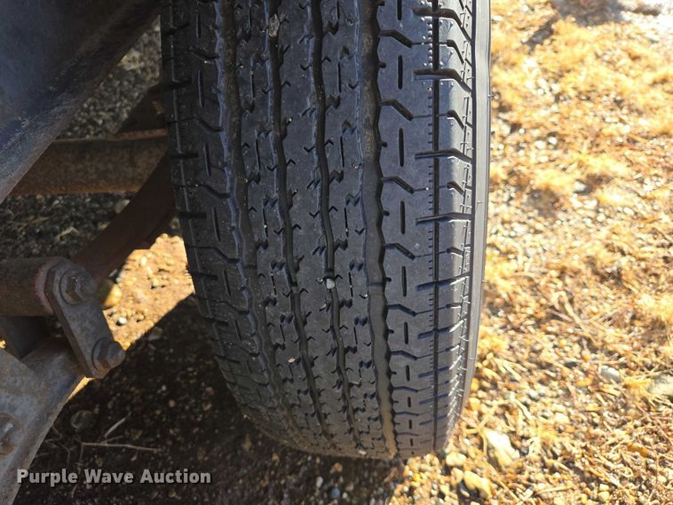 image for item EV5562 2003 Citation camper