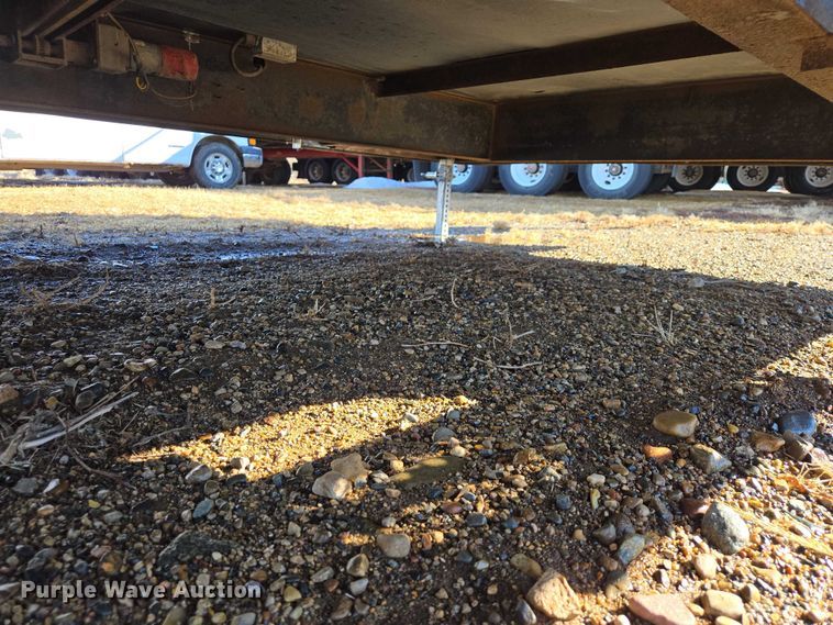 image for item EV5563 2000 Fleetwood Wilderness camper