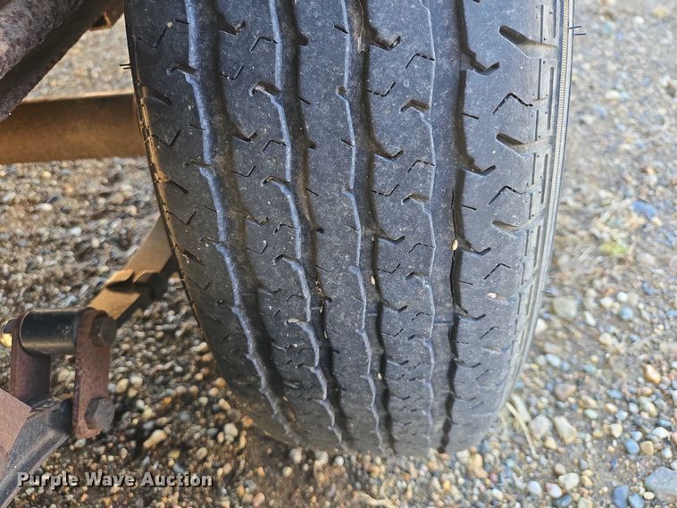 image for item EV5563 2000 Fleetwood Wilderness camper