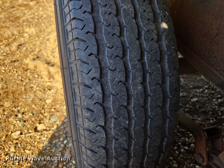 image for item EV5563 2000 Fleetwood Wilderness camper