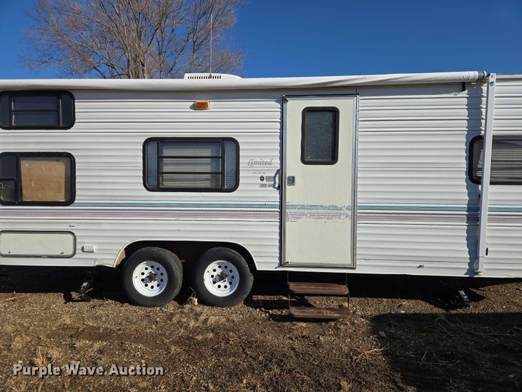 image for item EV5564 1996 Skyline Nomad camper