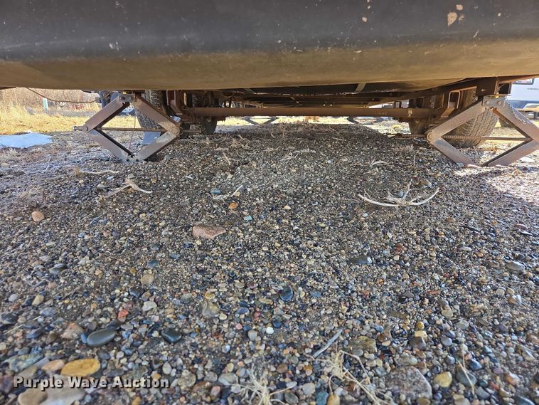 image for item EV5564 1996 Skyline Nomad camper