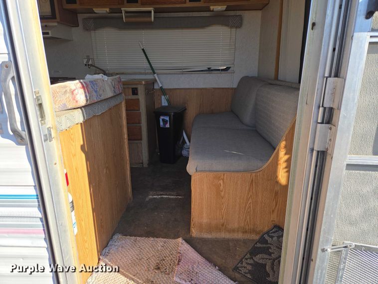 image for item EV5564 1996 Skyline Nomad camper