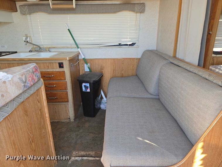 image for item EV5564 1996 Skyline Nomad camper