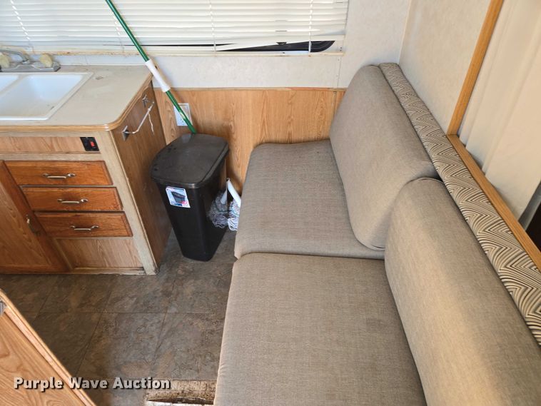 image for item EV5564 1996 Skyline Nomad camper