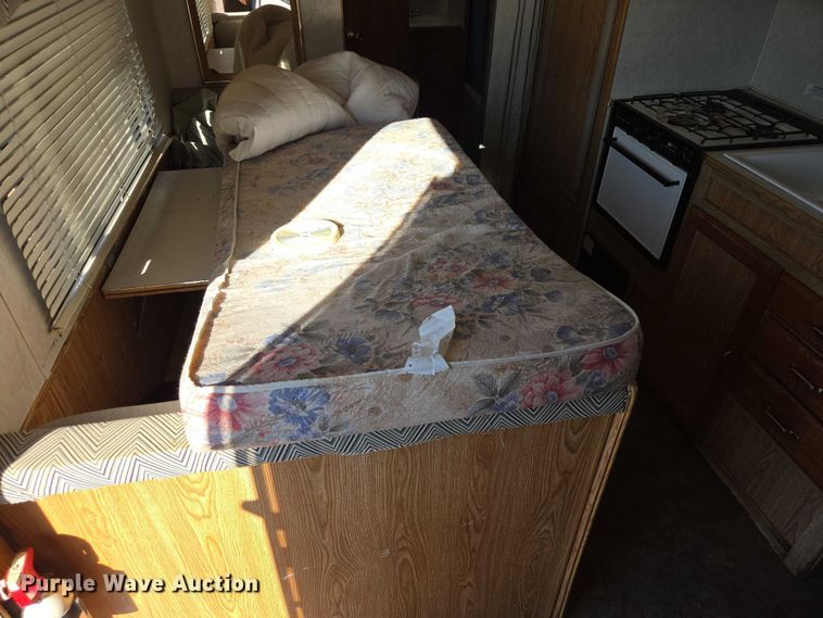 image for item EV5564 1996 Skyline Nomad camper