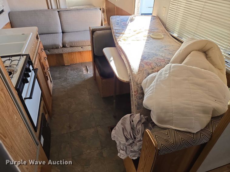 image for item EV5564 1996 Skyline Nomad camper