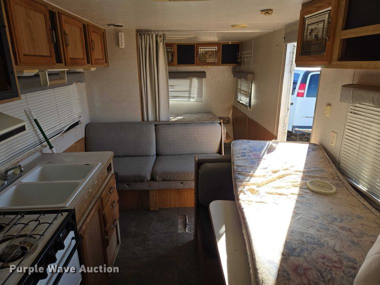 image for item EV5564 1996 Skyline Nomad camper