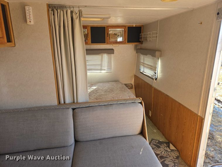 image for item EV5564 1996 Skyline Nomad camper