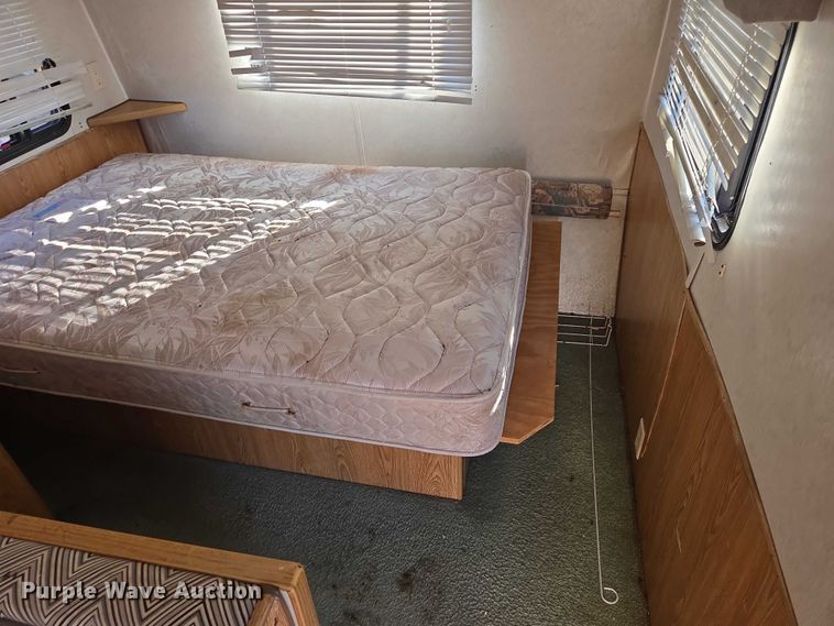 image for item EV5564 1996 Skyline Nomad camper