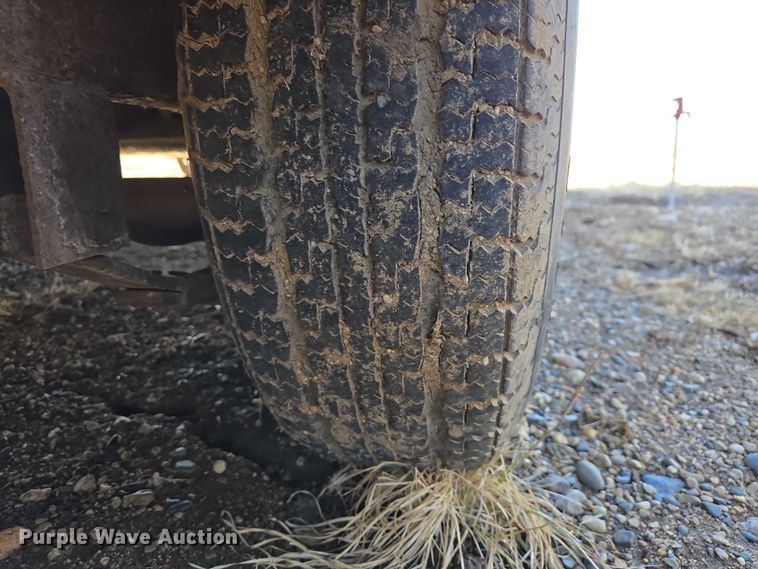 image for item EV5564 1996 Skyline Nomad camper