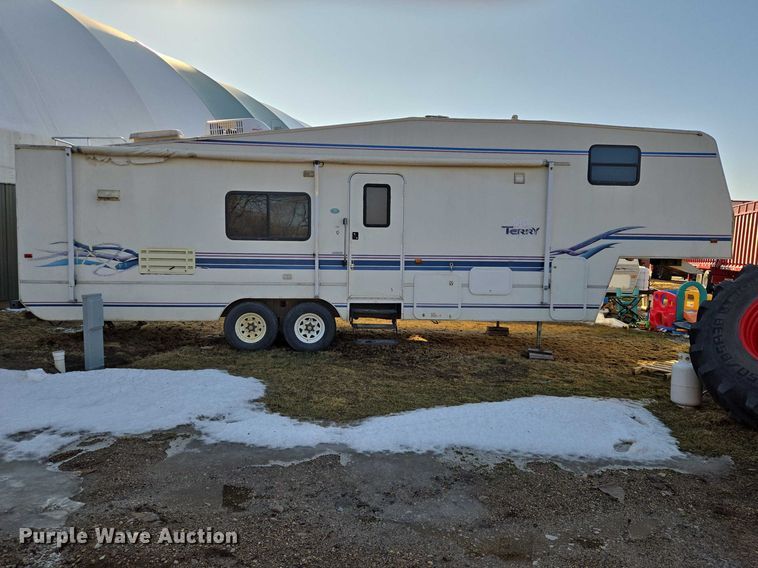 image for item EV5566 1998 Fleetwood Terry camper