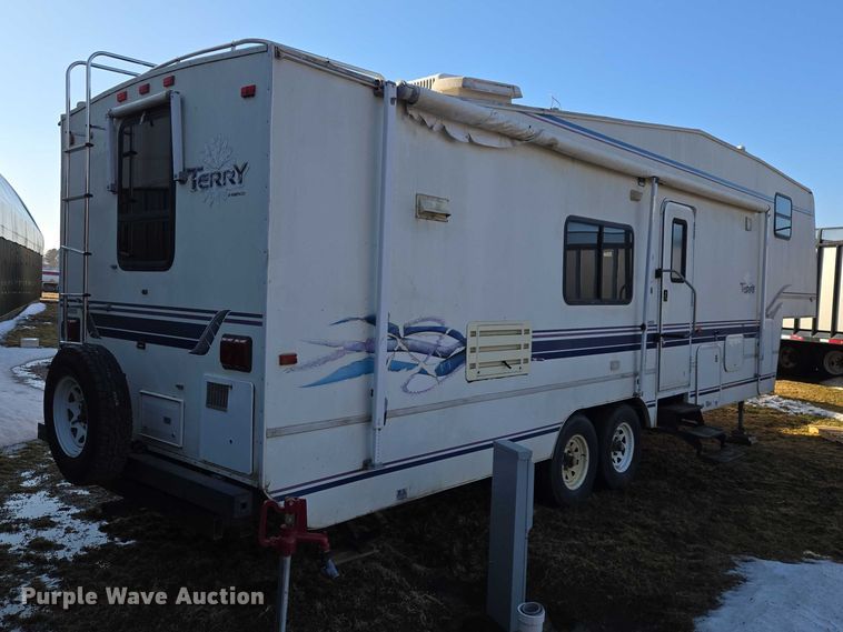 image for item EV5566 1998 Fleetwood Terry camper