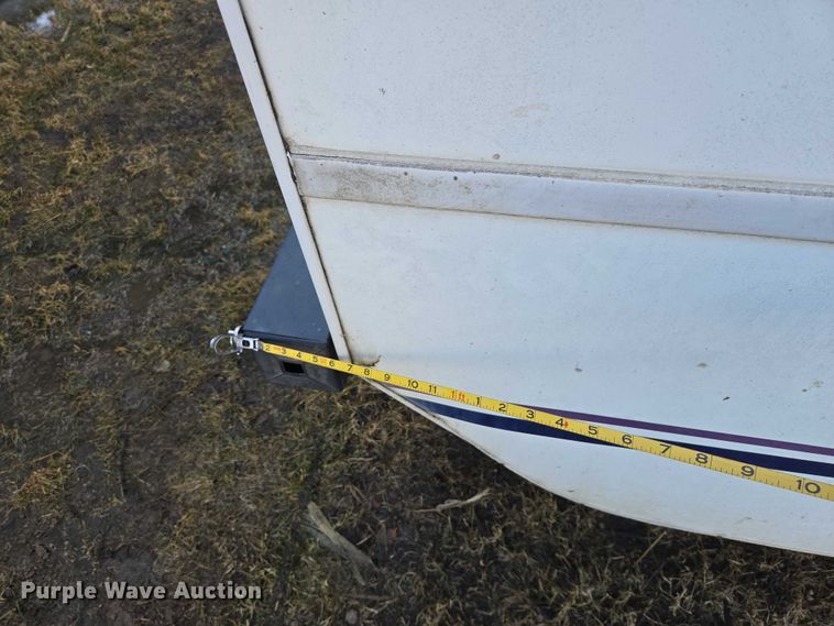 image for item EV5566 1998 Fleetwood Terry camper