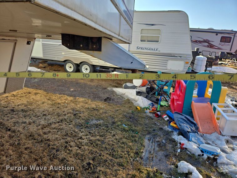 image for item EV5566 1998 Fleetwood Terry camper