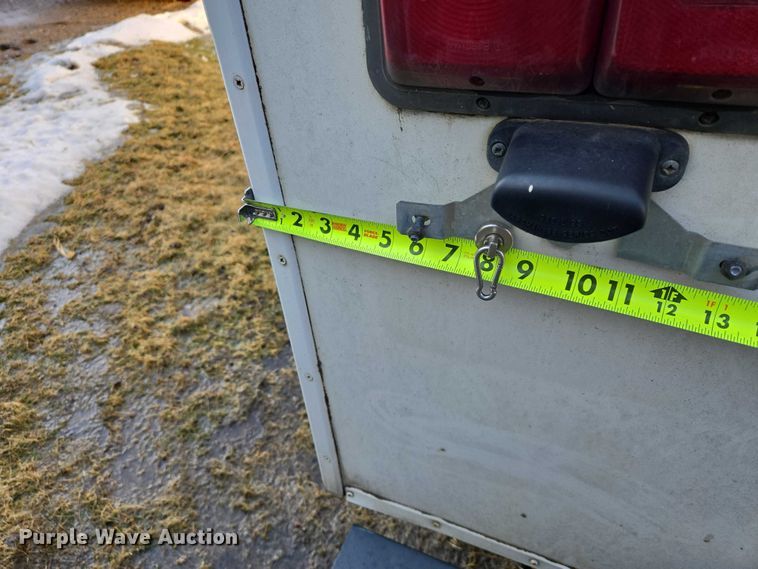 image for item EV5566 1998 Fleetwood Terry camper